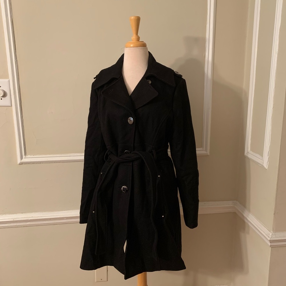 SUPER FLATTERING Kenneth Cole Pea Coat 🥰🥰🥰
